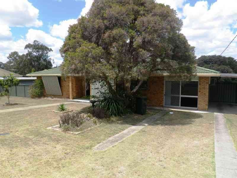 14 Gilbert Crescent, Warwick QLD 4370
