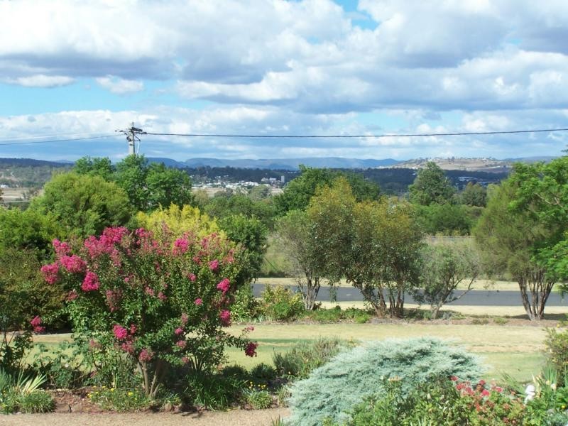 Rosenthal Heights QLD 4370