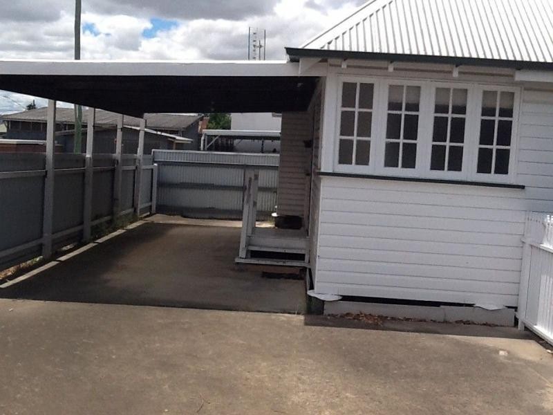 76 Percy Street, Warwick QLD 4370