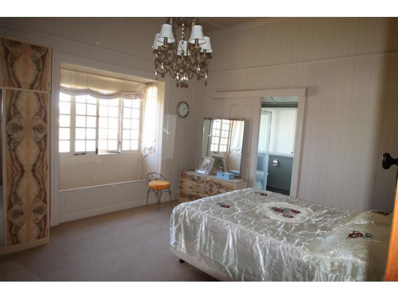 83 Guy Street, Warwick QLD 4370