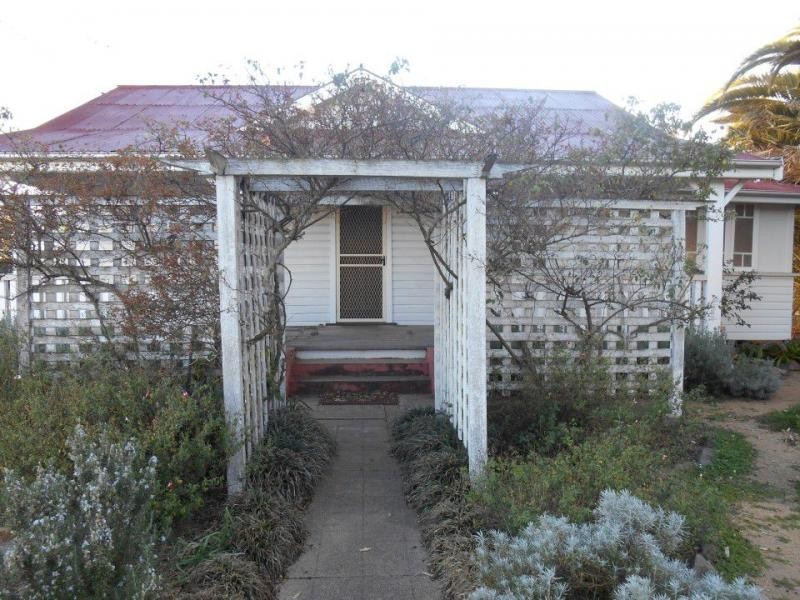 31 Wood Street, Warwick QLD 4370