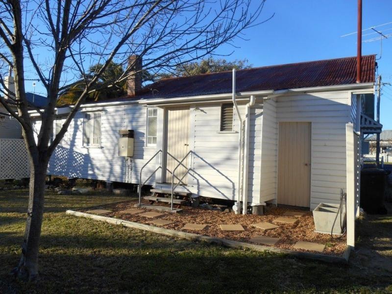 31 Wood Street, Warwick QLD 4370