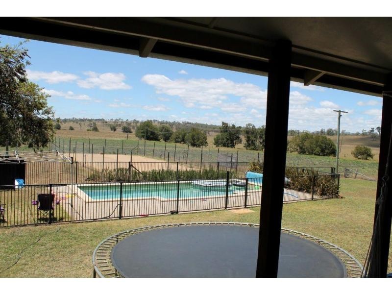 49 Craikes Road, Warwick QLD 4370