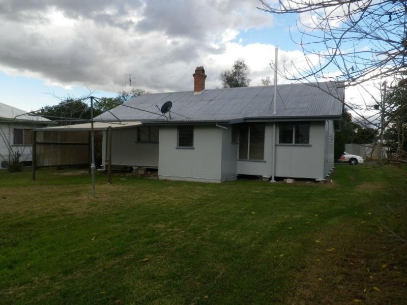 51 Myrtle Avenue, Warwick QLD 4370