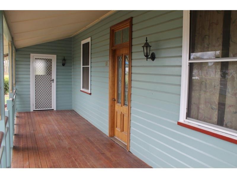 10 Briggs Street, Warwick QLD 4370