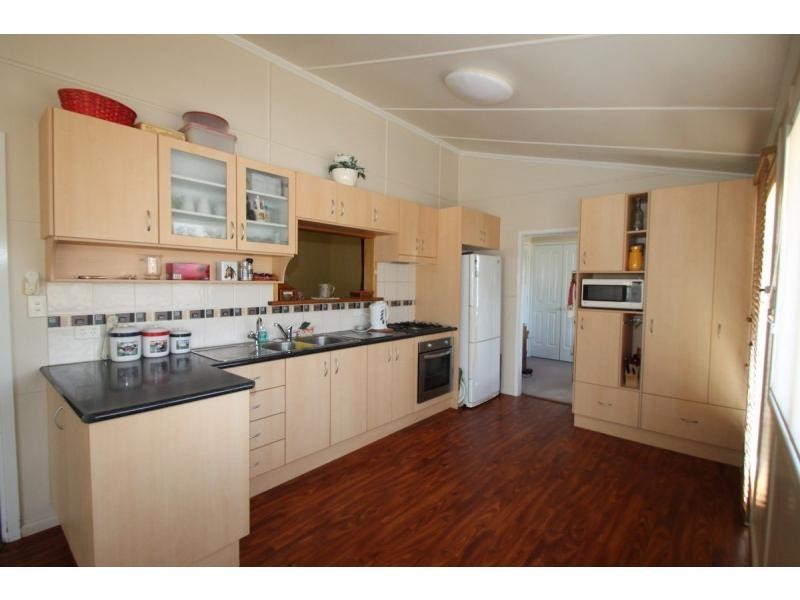 10 Briggs Street, Warwick QLD 4370