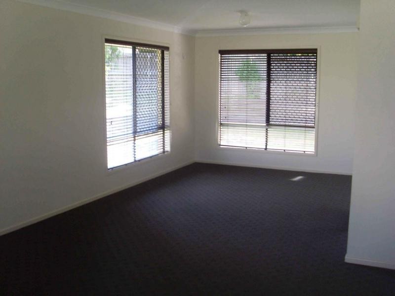 8 Coorey Place, Warwick QLD 4370