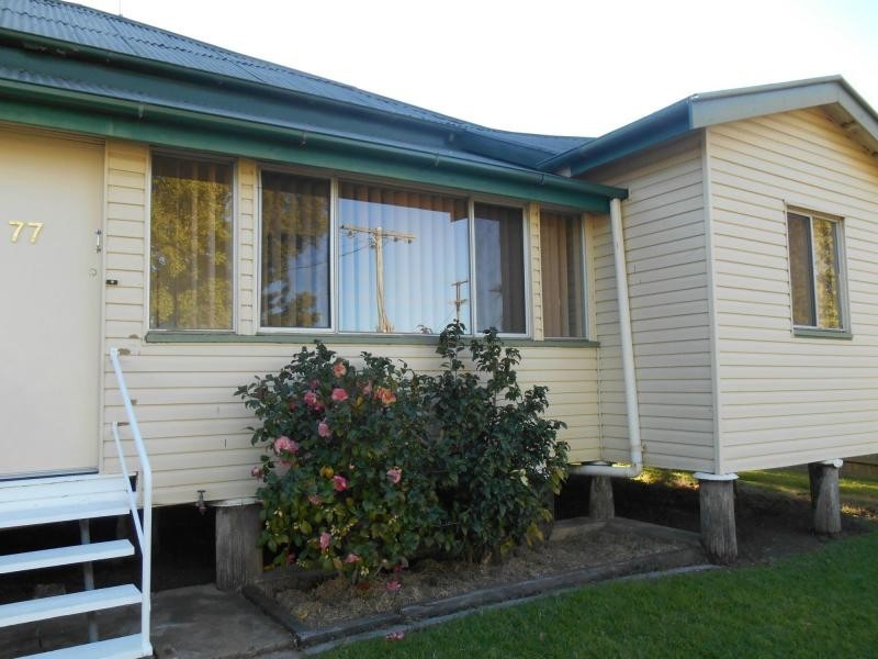 2/77 Guy Street, Warwick QLD 4370