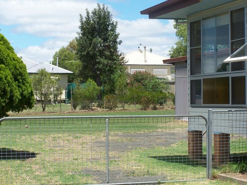 22 Wattle Avenue, Warwick QLD 4370