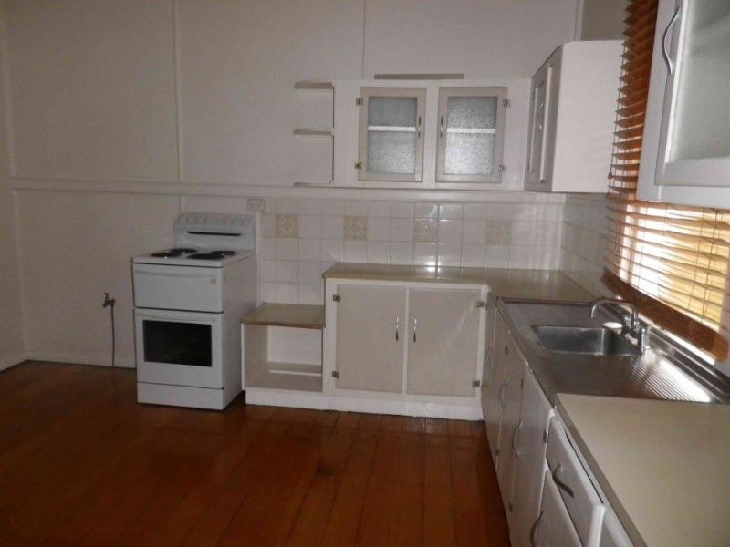 9 Wood Street, Warwick QLD 4370