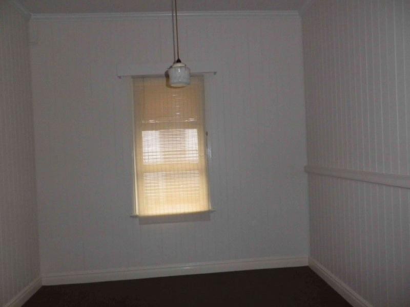 9 Wood Street, Warwick QLD 4370