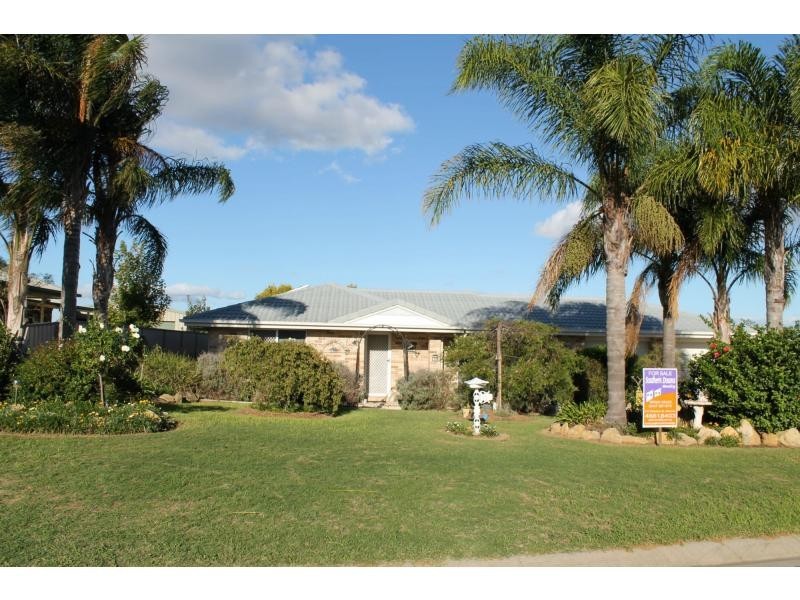 25 Flynn Drive, Warwick QLD 4370