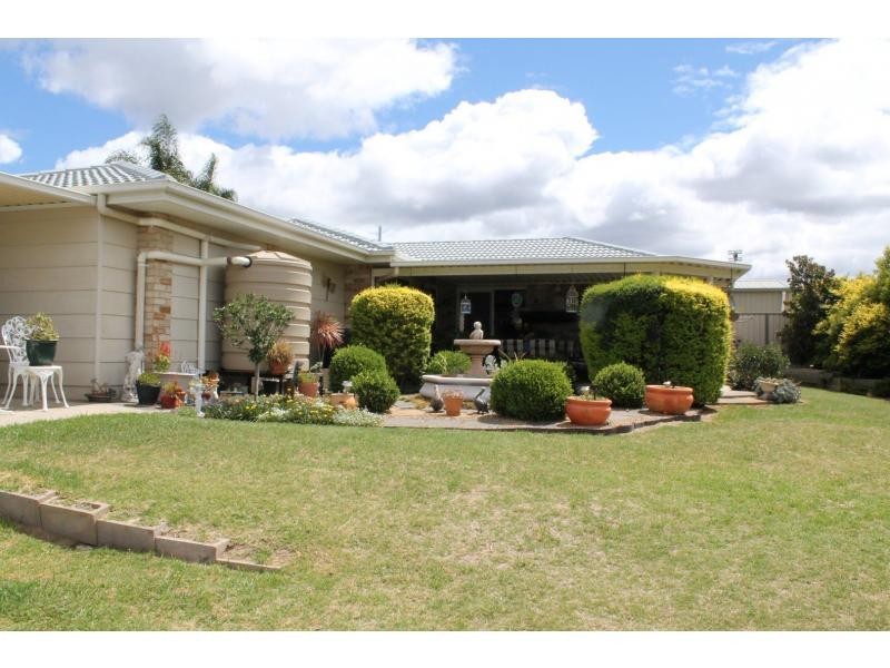 25 Flynn Drive, Warwick QLD 4370