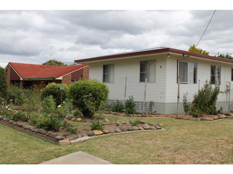 9 Rangers Road, Warwick QLD 4370