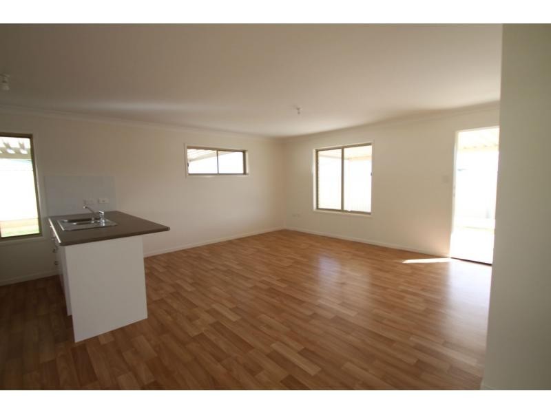 23 Rowland Street, Warwick QLD 4370