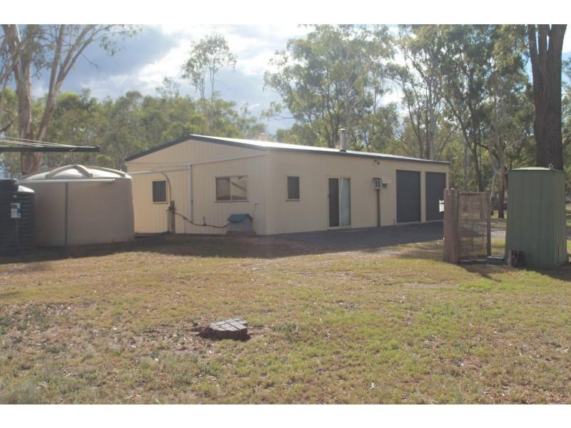 L1 Ahern Lane, Pratten QLD 4370