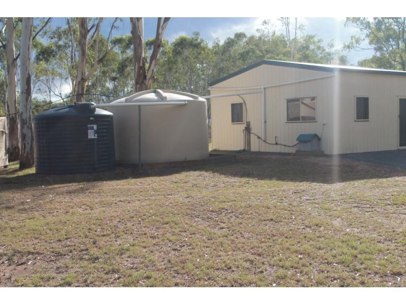 L1 Ahern Lane, Pratten QLD 4370