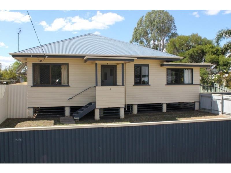 7 Mary Street, Warwick QLD 4370