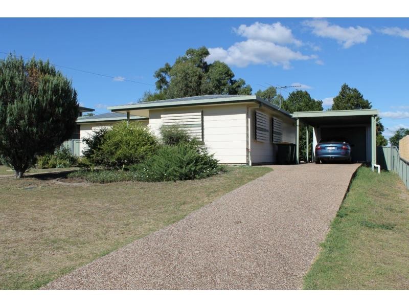 14 Furness Crescent, Warwick QLD 4370