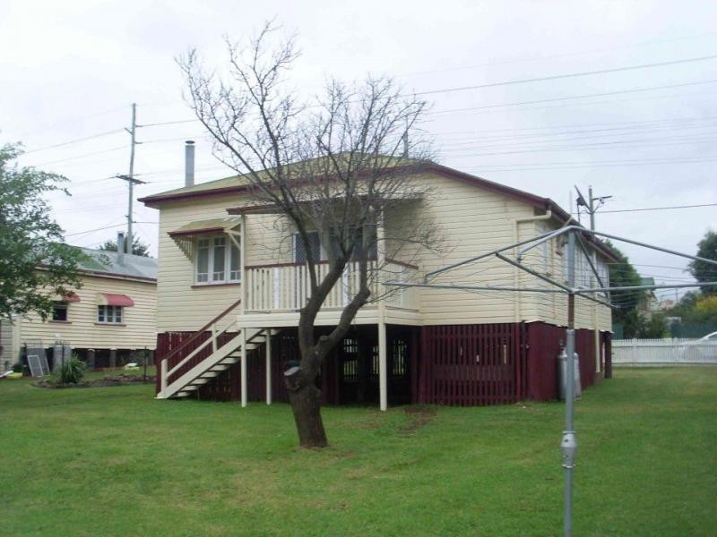 262 East Street, Warwick QLD 4370