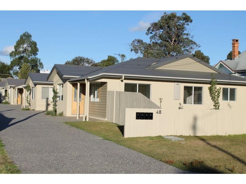 Unit 4/48 Dragon Street, Warwick QLD 4370