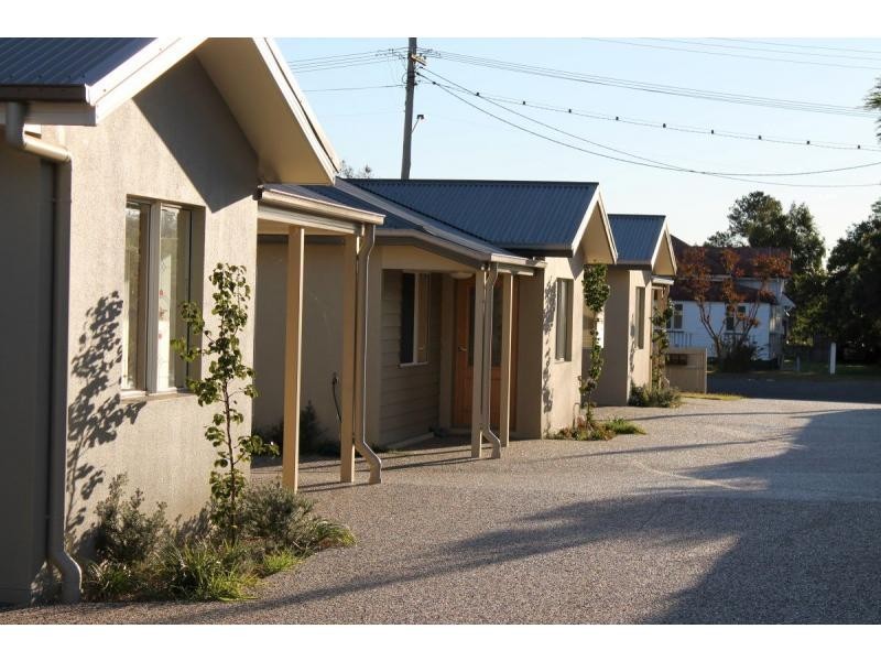 Unit 4/48 Dragon Street, Warwick QLD 4370