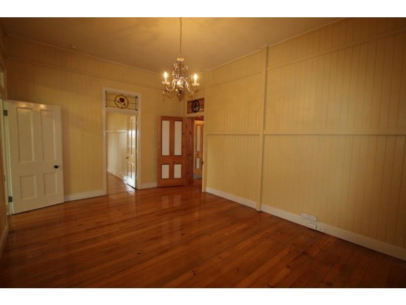 71 Dragon Street, Warwick QLD 4370