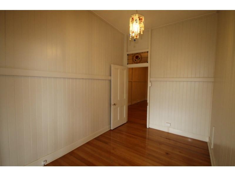 71 Dragon Street, Warwick QLD 4370