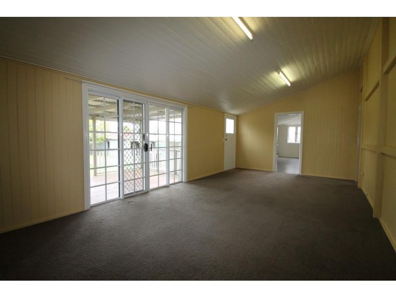 71 Dragon Street, Warwick QLD 4370