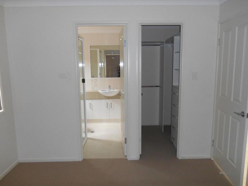 1/22 Stewart Avenue, Warwick QLD 4370