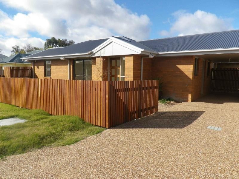 1/22 Stewart Avenue, Warwick QLD 4370