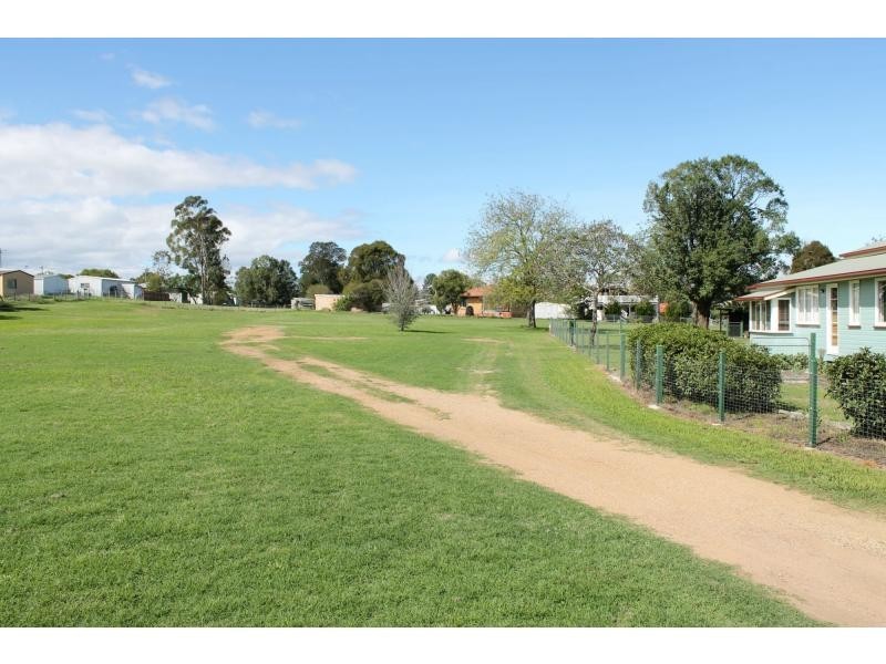 10 Briggs Street, Warwick QLD 4370