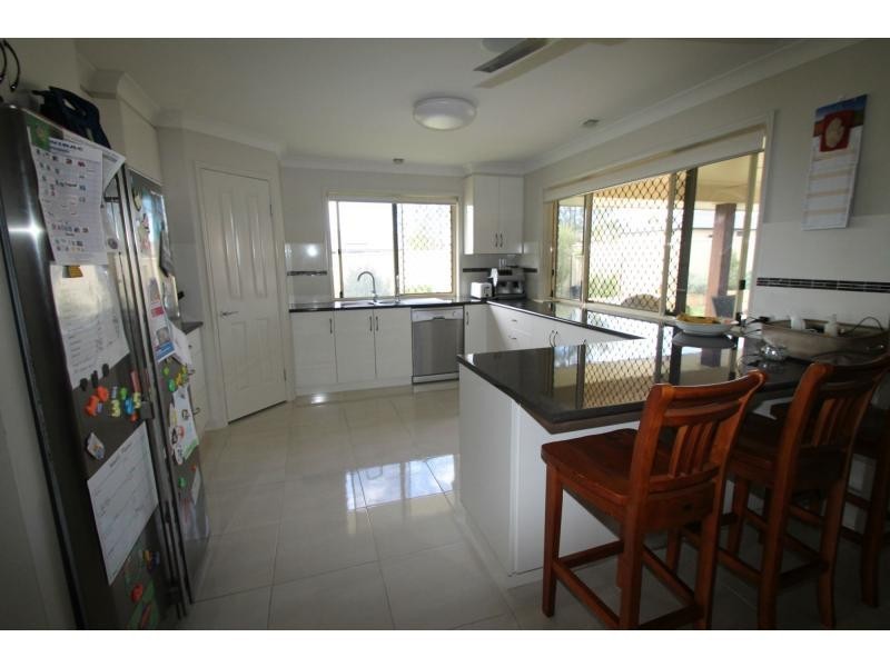 8 Lomandra Court, Warwick QLD 4370
