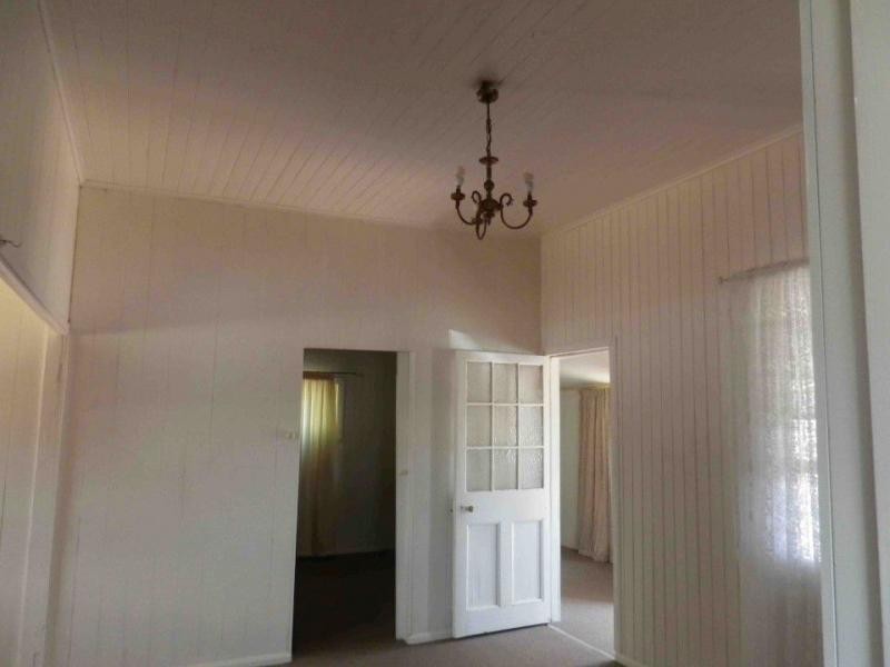 4 Gore Street, Warwick QLD 4370
