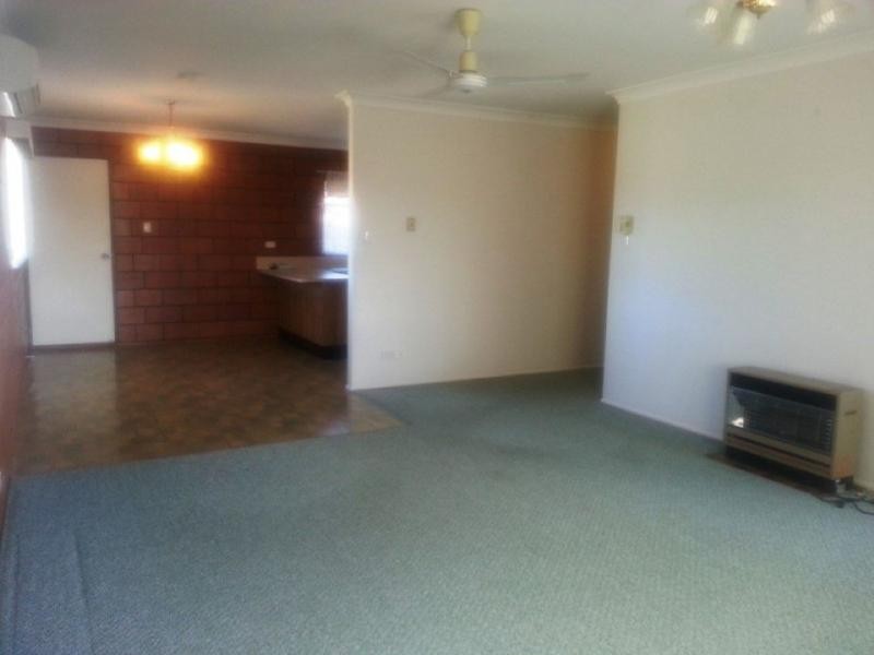 4/13 Barth Street, Warwick QLD 4370