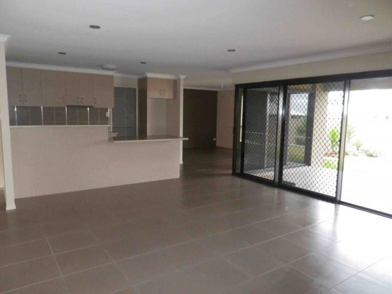 6 Ridgeview Road, Warwick QLD 4370