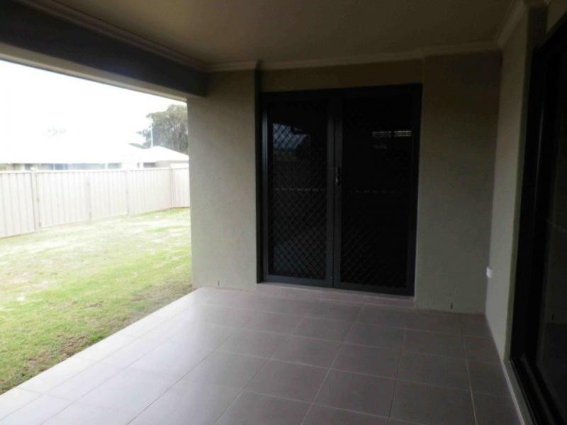 6 Ridgeview Road, Warwick QLD 4370