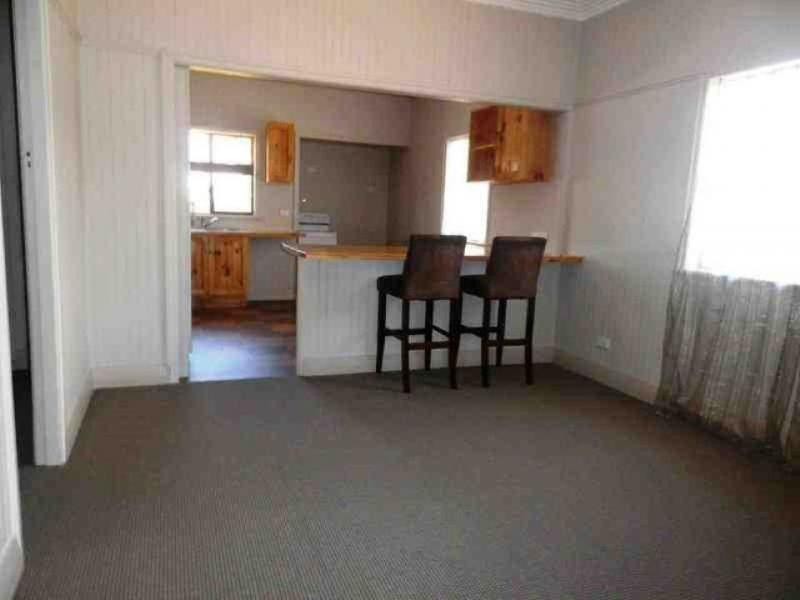 30 Wallace Street, Warwick QLD 4370