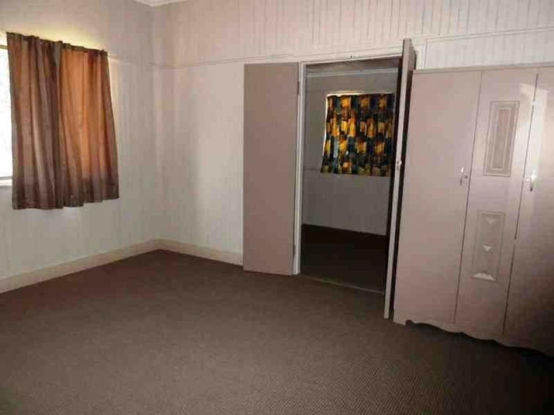 30 Wallace Street, Warwick QLD 4370