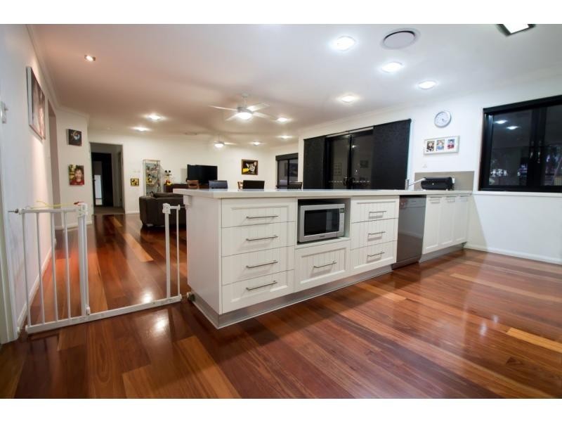 14 Walker Street East, Warwick QLD 4370