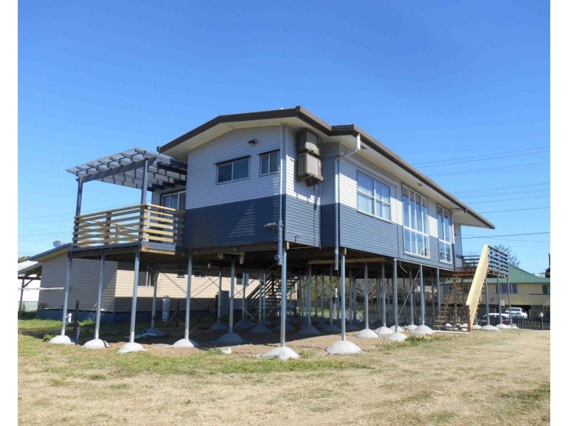 256 East Street, Warwick QLD 4370