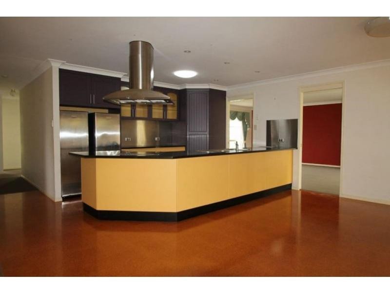 24 Westview Road, Warwick QLD 4370