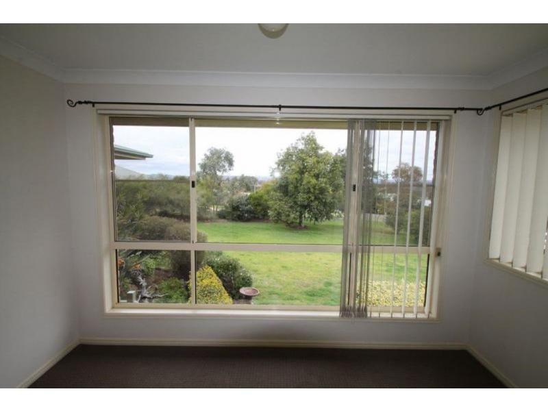 24 Westview Road, Warwick QLD 4370