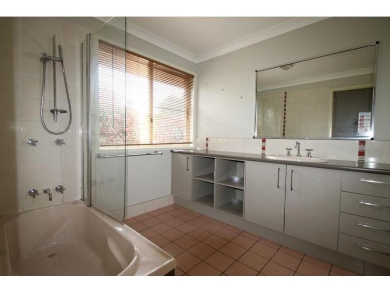 24 Westview Road, Warwick QLD 4370