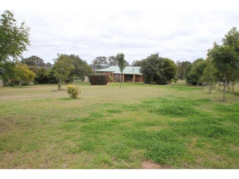 24 Westview Road, Warwick QLD 4370