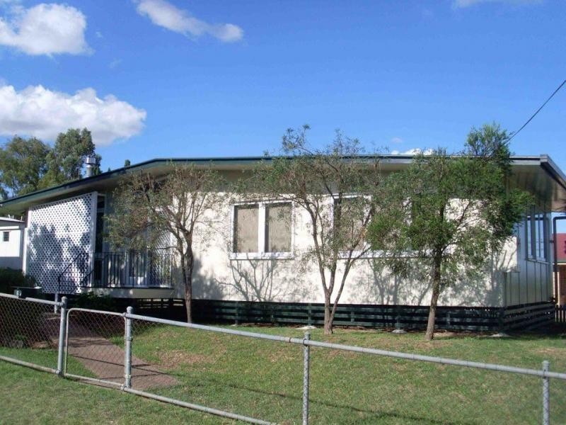 2 Furness Crescent, Warwick QLD 4370