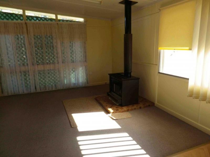 2 Furness Crescent, Warwick QLD 4370