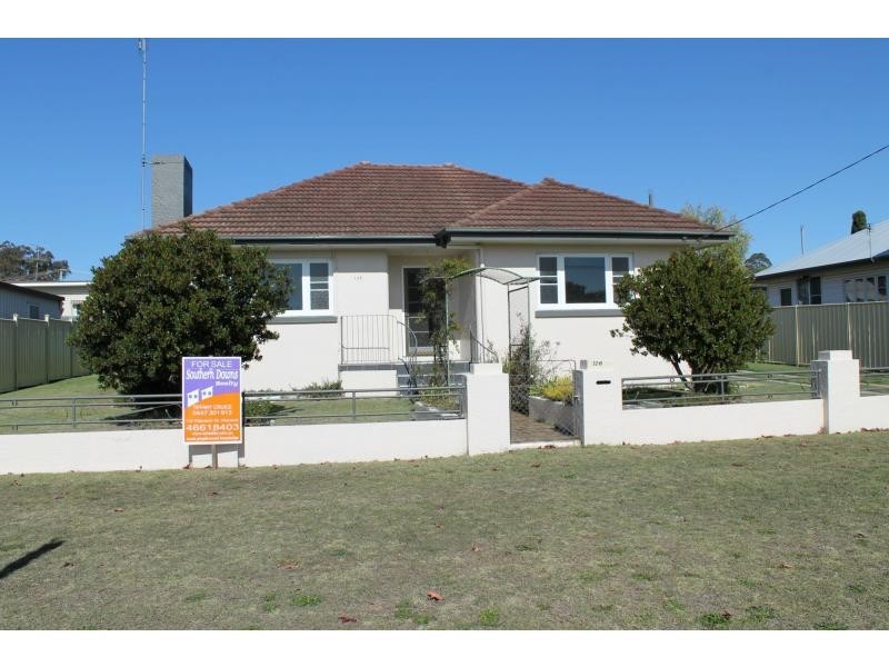 128 Pratten Street, Warwick QLD 4370