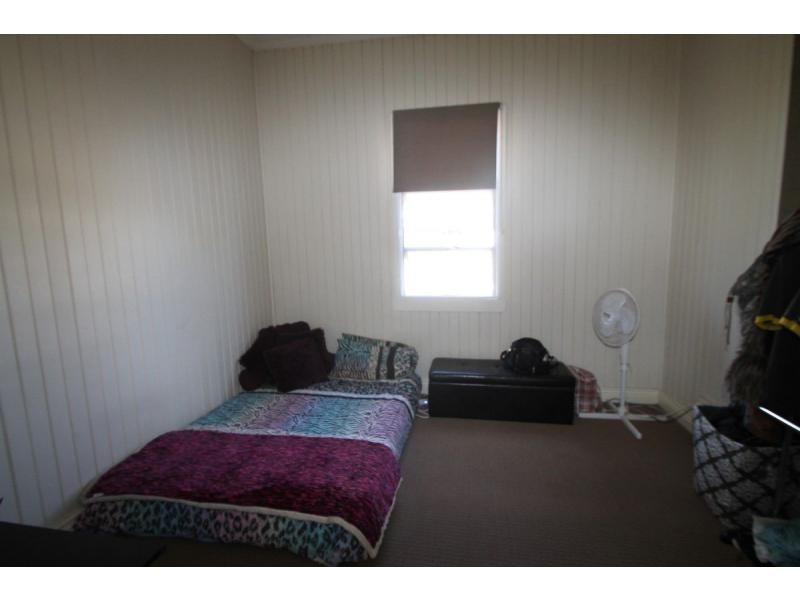 2 Gore Street, Warwick QLD 4370