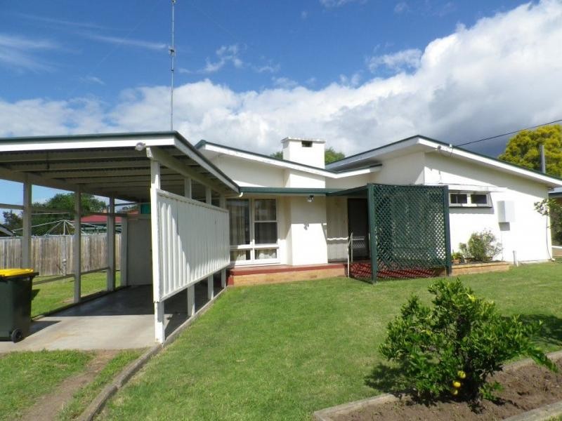 62 Myrtle Avenue, Warwick QLD 4370